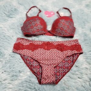 VS Body by Burgundy Push Up Hiphugger 32 DD/Large